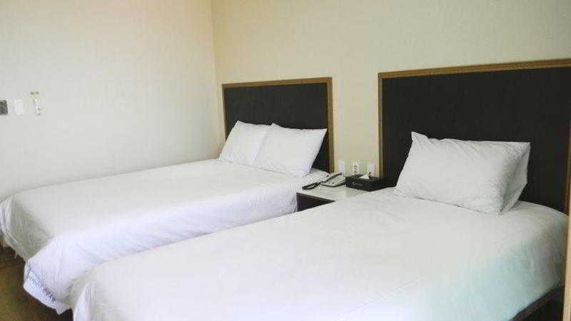 Sims Hotel Jeju Exterior photo