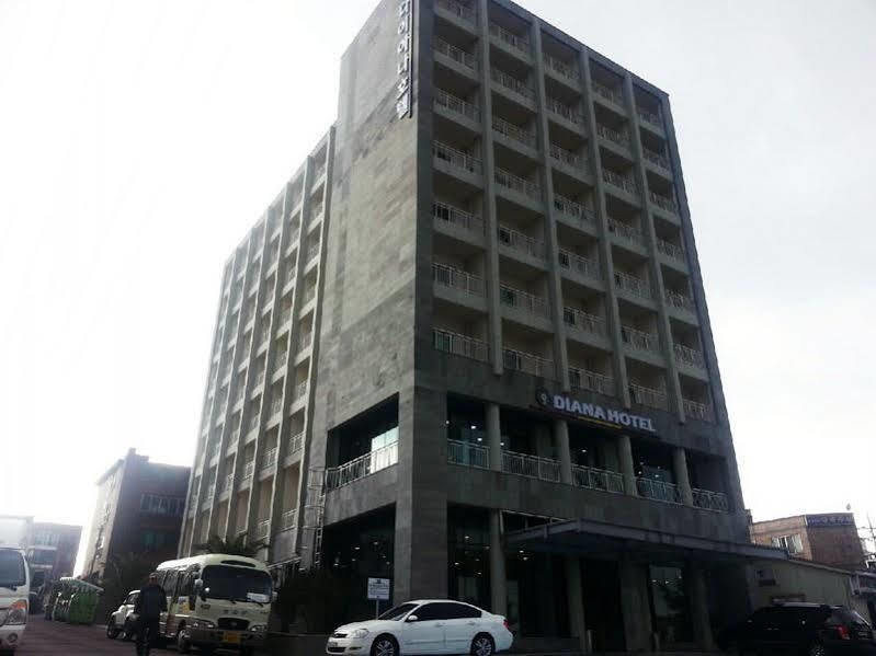 Sims Hotel Jeju Exterior photo